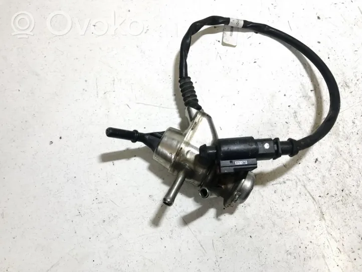 Audi A5 8T 8F Sensore di pressione del carburante 0444025018