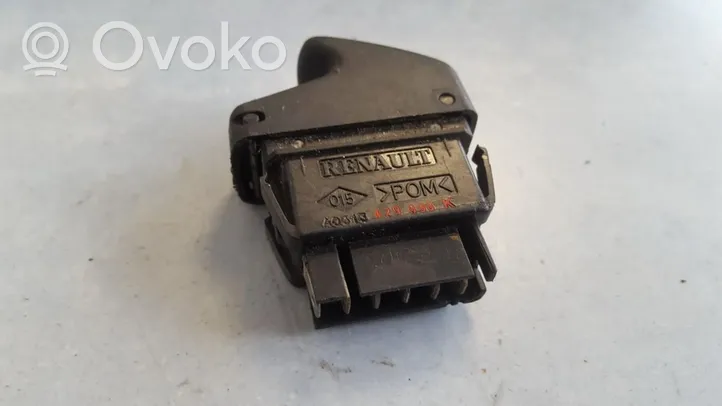 Renault Twingo I Electric window control switch 