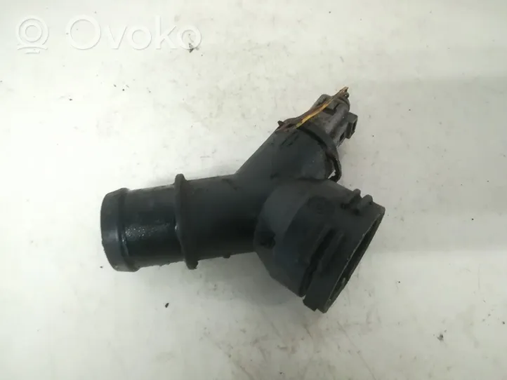 Volkswagen Caddy Tuyau de liquide de refroidissement moteur 1k0122291ae