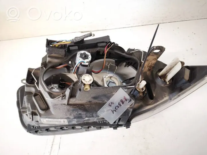 BMW 1 E81 E87 Lampa przednia 63126924485