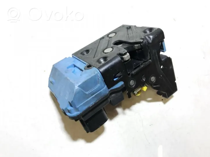 Volvo V70 Serratura portiera anteriore 8650546