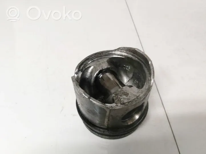 Peugeot 307 Piston 