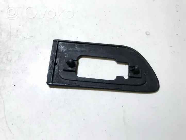 Volvo V70 Rivestimento parafango (modanatura) 09151910