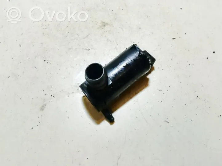 Volvo C70 Windscreen/windshield washer pump 9169611