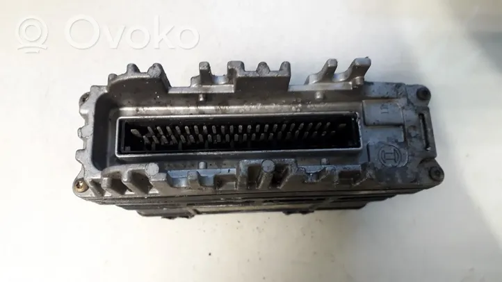 Volkswagen Golf III Engine control unit/module 032906026a