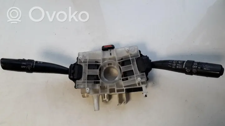 Subaru Legacy Manetka / Przełącznik kierunkowskazów wycieraczek 83111AE33