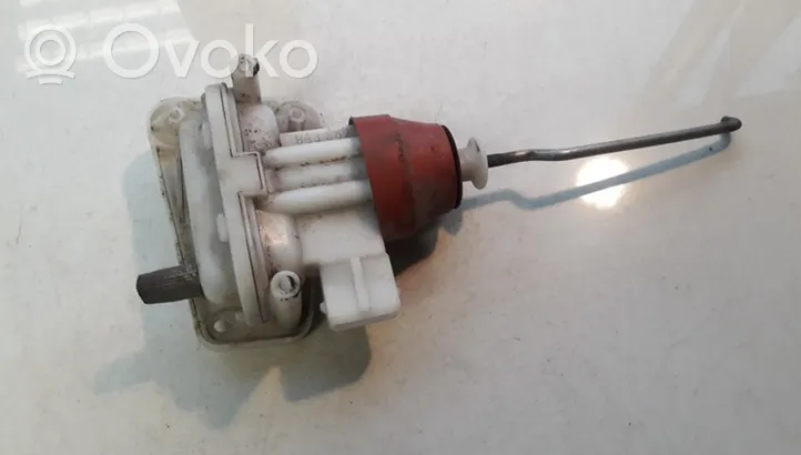 Audi 80 90 B3 Central locking vacuum pump 893862153