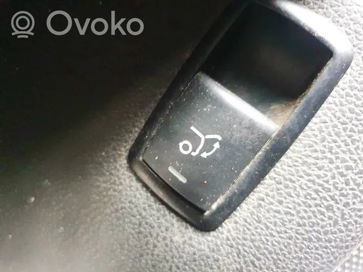 Mercedes-Benz GL X164 Przełącznik / Przycisk otwierania klapy bagażnika 