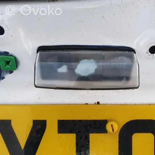Toyota Prius (XW20) Lampa oświetlenia tylnej tablicy rejestracyjnej 