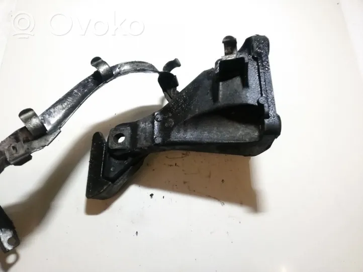 BMW 3 E90 E91 Engine mounting bracket 2211678191601