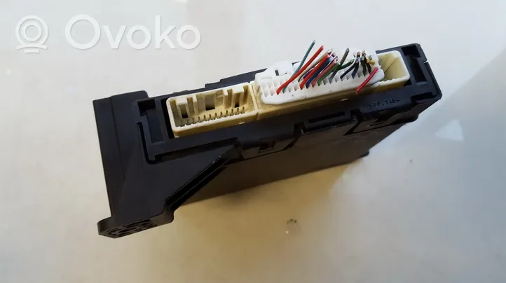 Toyota Avensis T270 Other control units/modules 8865005251