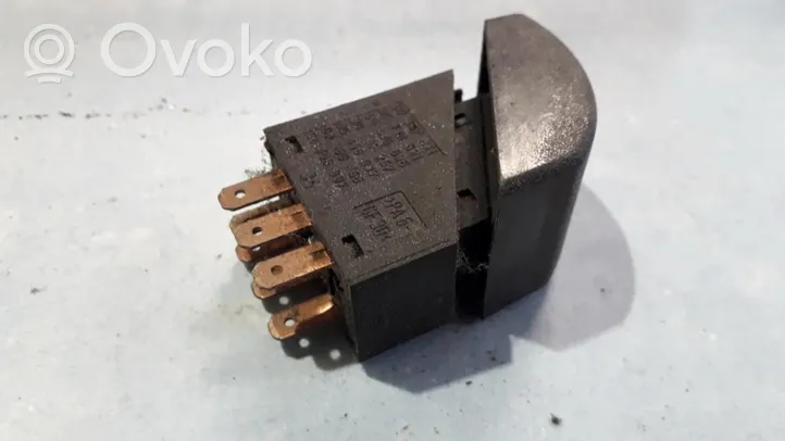 Opel Corsa B Botón interruptor de luz de peligro 90347821