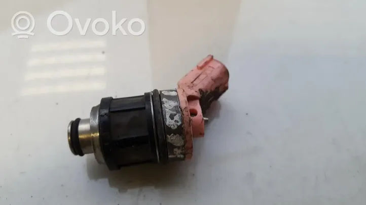 Subaru Impreza II Fuel injector 3824