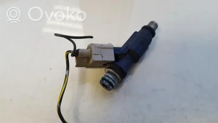 Toyota Yaris Injecteur de carburant 232500J010