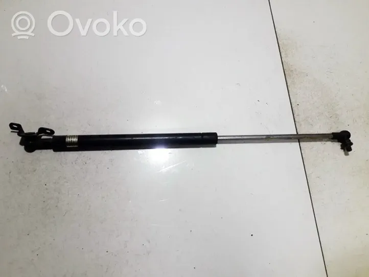 Mitsubishi Colt Tailgate/trunk strut/damper 