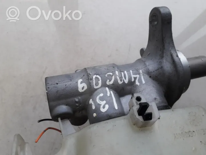 Mitsubishi Colt Główny cylinder hamulca 32067273d