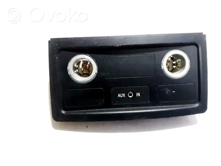 BMW 5 E60 E61 USB socket connector 61316986791