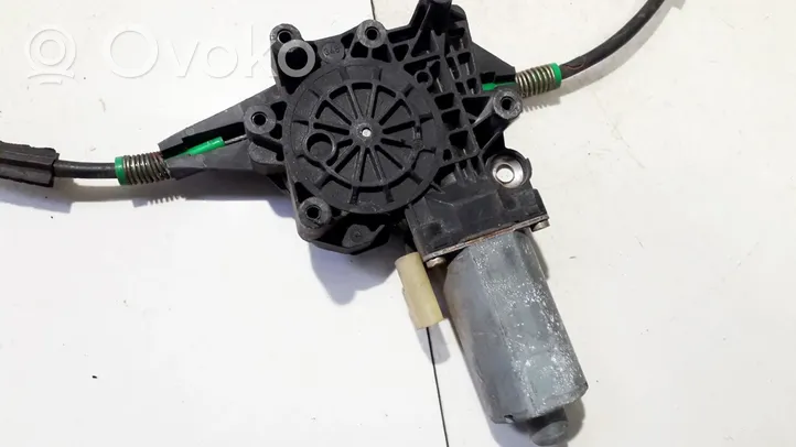 Ford Mondeo MK I Moteur de lève-vitre de porte avant 0130821792