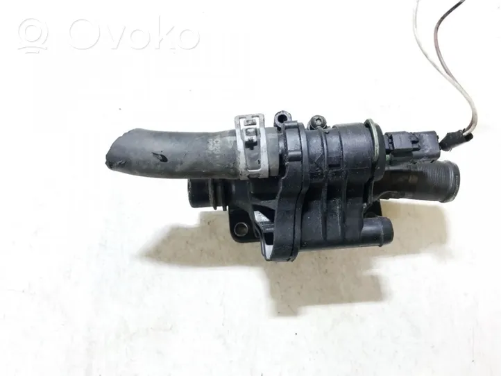 Ford Focus Tuyau de liquide de refroidissement moteur 9647767180