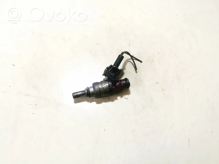 Mercedes-Benz C AMG W204 Injecteur de carburant 2710780023