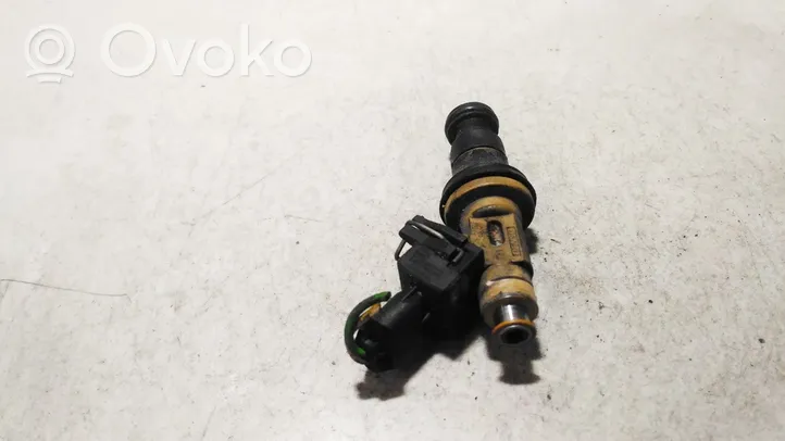 Volvo S70  V70  V70 XC Injecteur de carburant 9125821