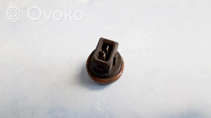 Volkswagen Golf III Coolant temperature sensor 357919369F