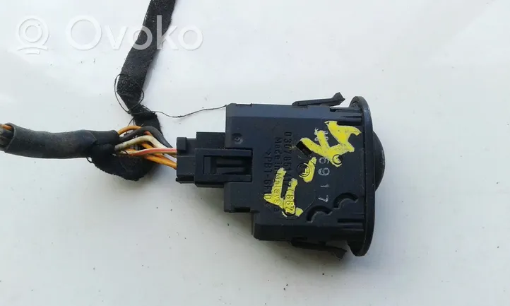 Ford Mondeo Mk III Headlight level height control switch 0307851417