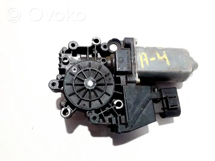 Audi A4 S4 B5 8D Front door window regulator motor 113846100