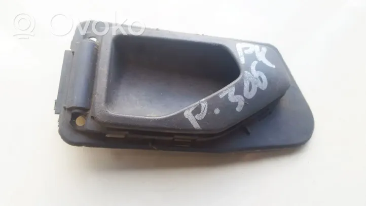 Peugeot 306 Rear door interior handle 9612535677