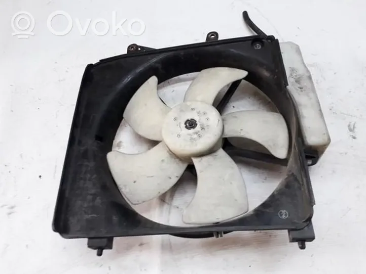 Honda Civic Radiator cooling fan shroud 8219300