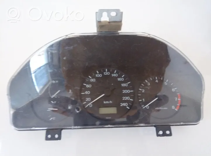 Mazda 626 Tachimetro (quadro strumenti) 