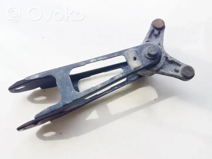 Volvo S70  V70  V70 XC Dzinēja spilvens 6842255