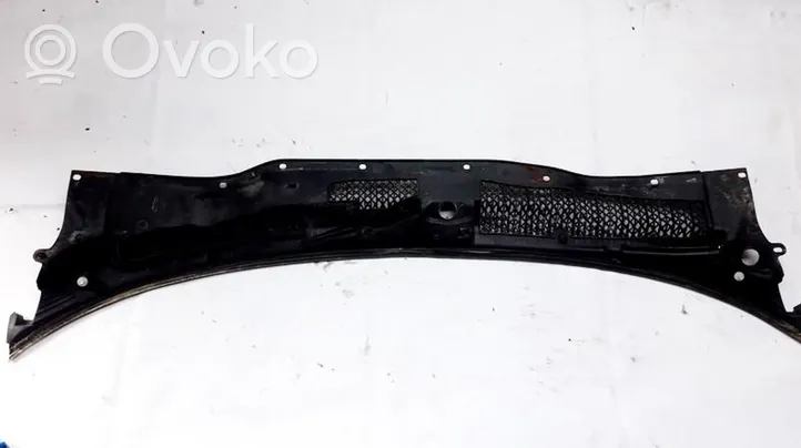 Nissan Sunny Wiper trim 6686274r00