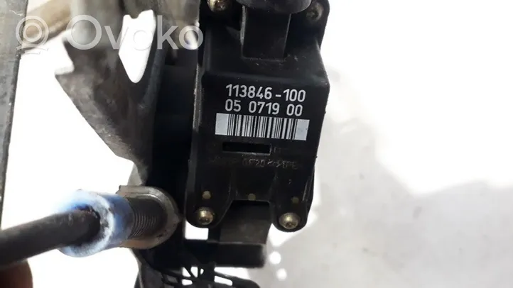 Audi A4 S4 B5 8D Moteur de lève-vitre de porte avant 113846100