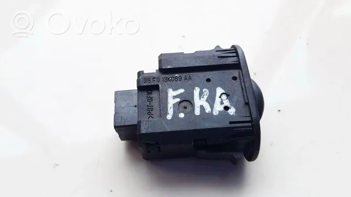 Ford Ka Ajovalojen korkeuden säätökytkin 98FG13K069AA