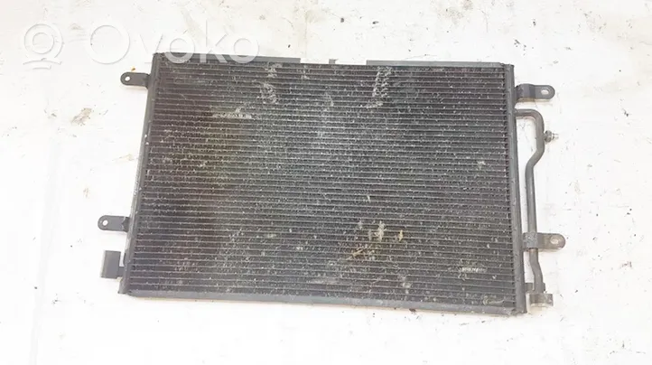 Audi A4 S4 B6 8E 8H Gaisa kondicioniera dzeses radiators 8e0260401a