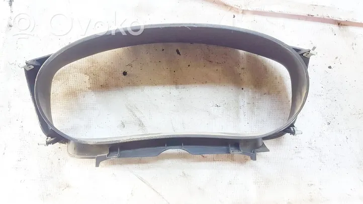 Dacia Sandero Verkleidung des Armaturenbretts 682408891r