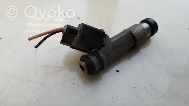 Toyota Yaris Injecteur de carburant 2325000010