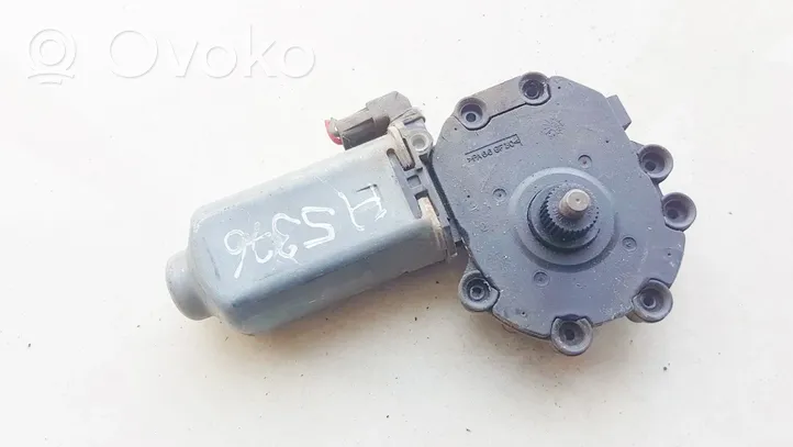 Ford Focus Varikliukas priekinio langų pakėlėjo 400562