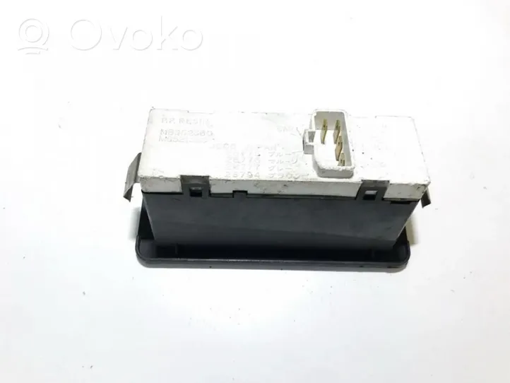 Mitsubishi Space Wagon Monitori/näyttö/pieni näyttö mr8652360