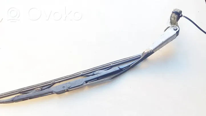 Nissan Almera Rear wiper blade arm 