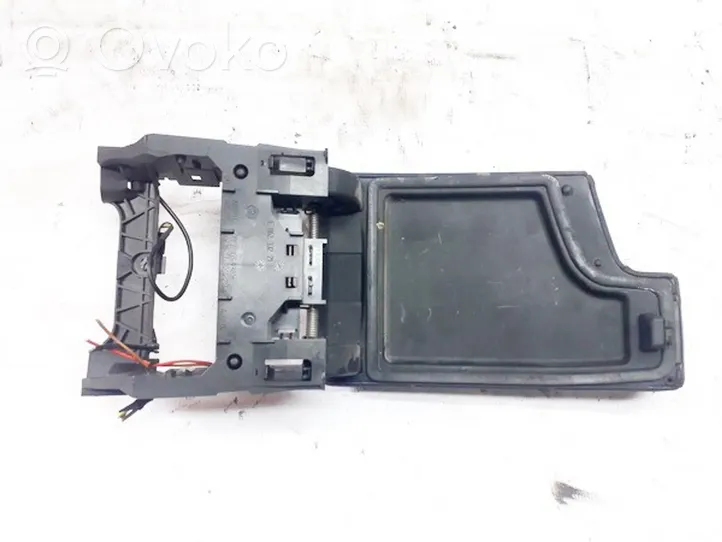 BMW 3 E90 E91 Armrest e116233221