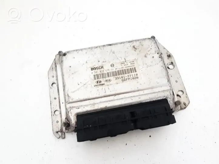 Hyundai Trajet Variklio valdymo blokas 0281010578