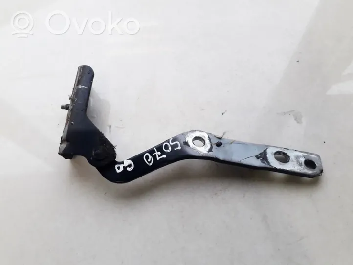 Honda CR-V Tailgate/trunk/boot hinge 