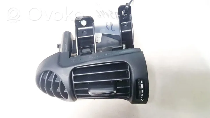 Mercedes-Benz CLC CL203 Griglia di ventilazione centrale cruscotto a2038300654