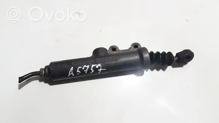 Mercedes-Benz ML W163 Główny cylinder sprzęgła 2022900112