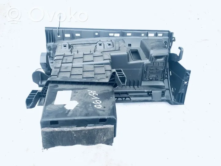 Renault Megane III Glove box 681080021r