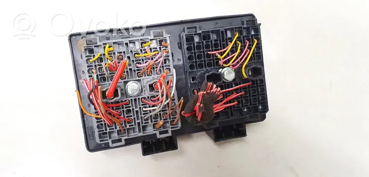 Chevrolet Captiva Fuse box set 96821082