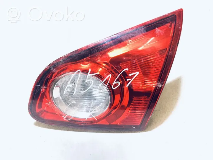 Nissan Qashqai Takaluukun takavalot 26555jd800