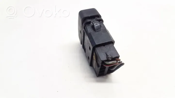 Citroen Xsara Przycisk / Przełącznik ogrzewania szyby przedniej / czołowej 2d0959621